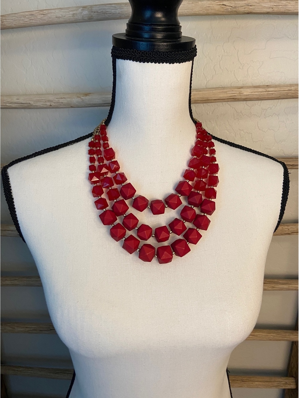 Three-Strand Red Geometric Beaded Statement Necklace with Gold Chain